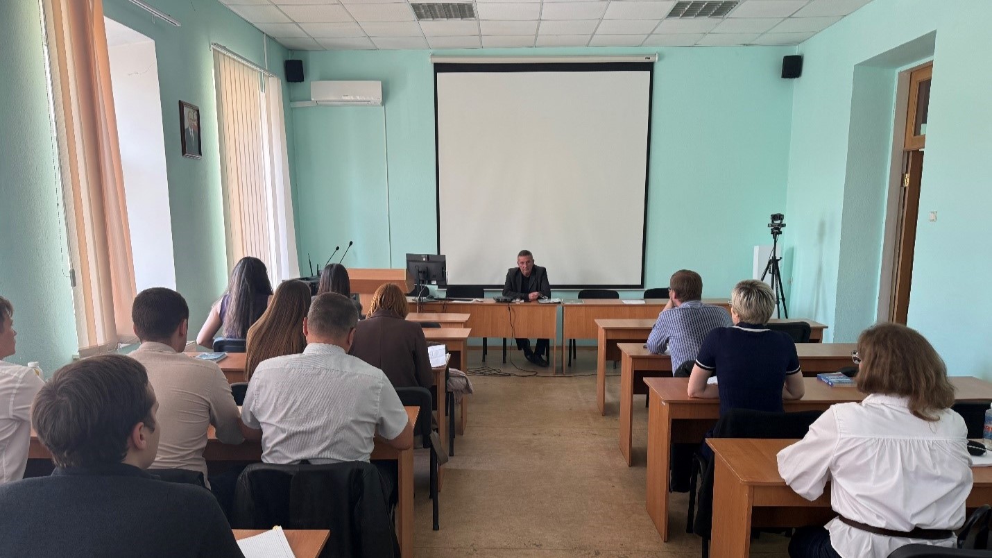 Слушатели Института оказали помощь военному госпиталю